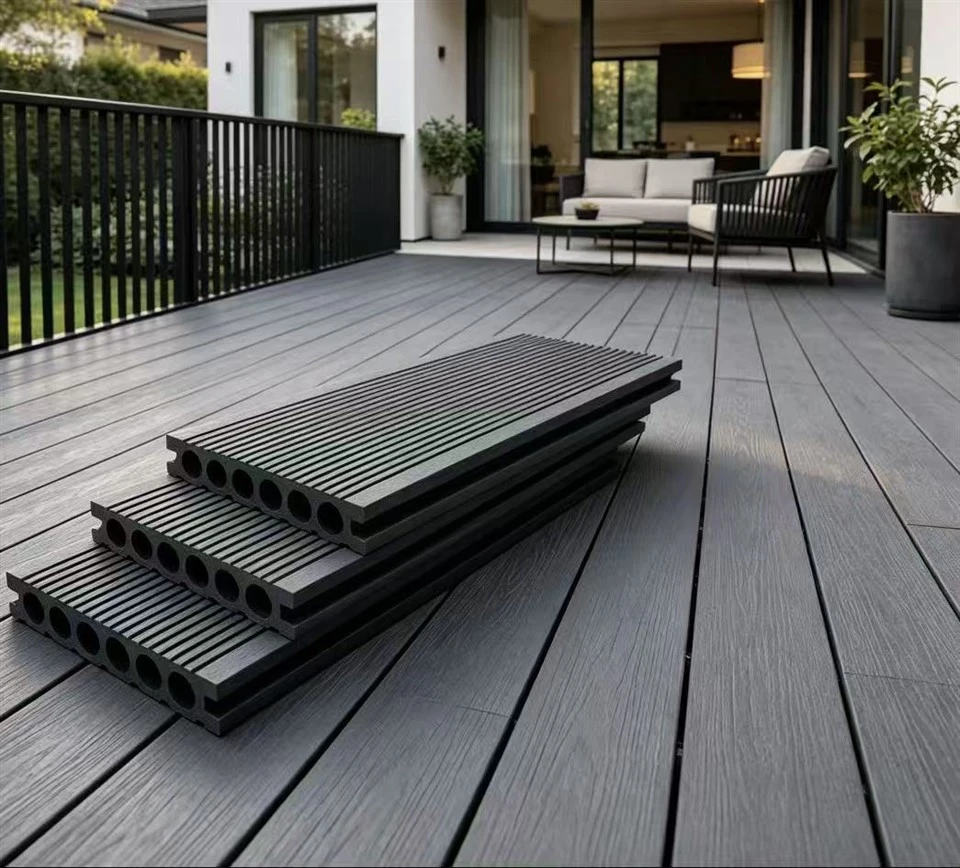 Anti-slip Modern Waterproof WPC Decking Board Smooth 3D Wood Grain Interlocking For Exterior Garden Terrace Outdoor Flooring