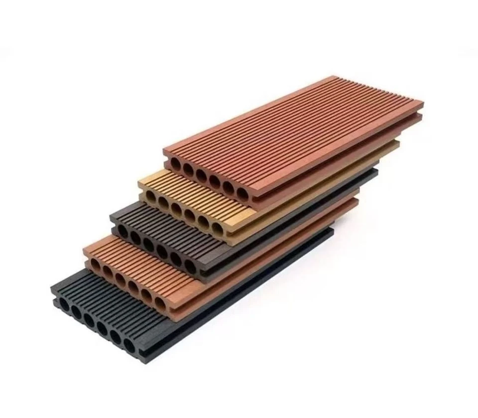 Modern Smooth Heavy-Duty Coex WPC Decking Board Low Maintenance Anti-Scratch Waterproof Outdoor Flooring Commercial Cafe Patio high quality